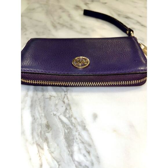 MICHAEL KORS Purple Zip Around Wallet - Picture 7 of 9